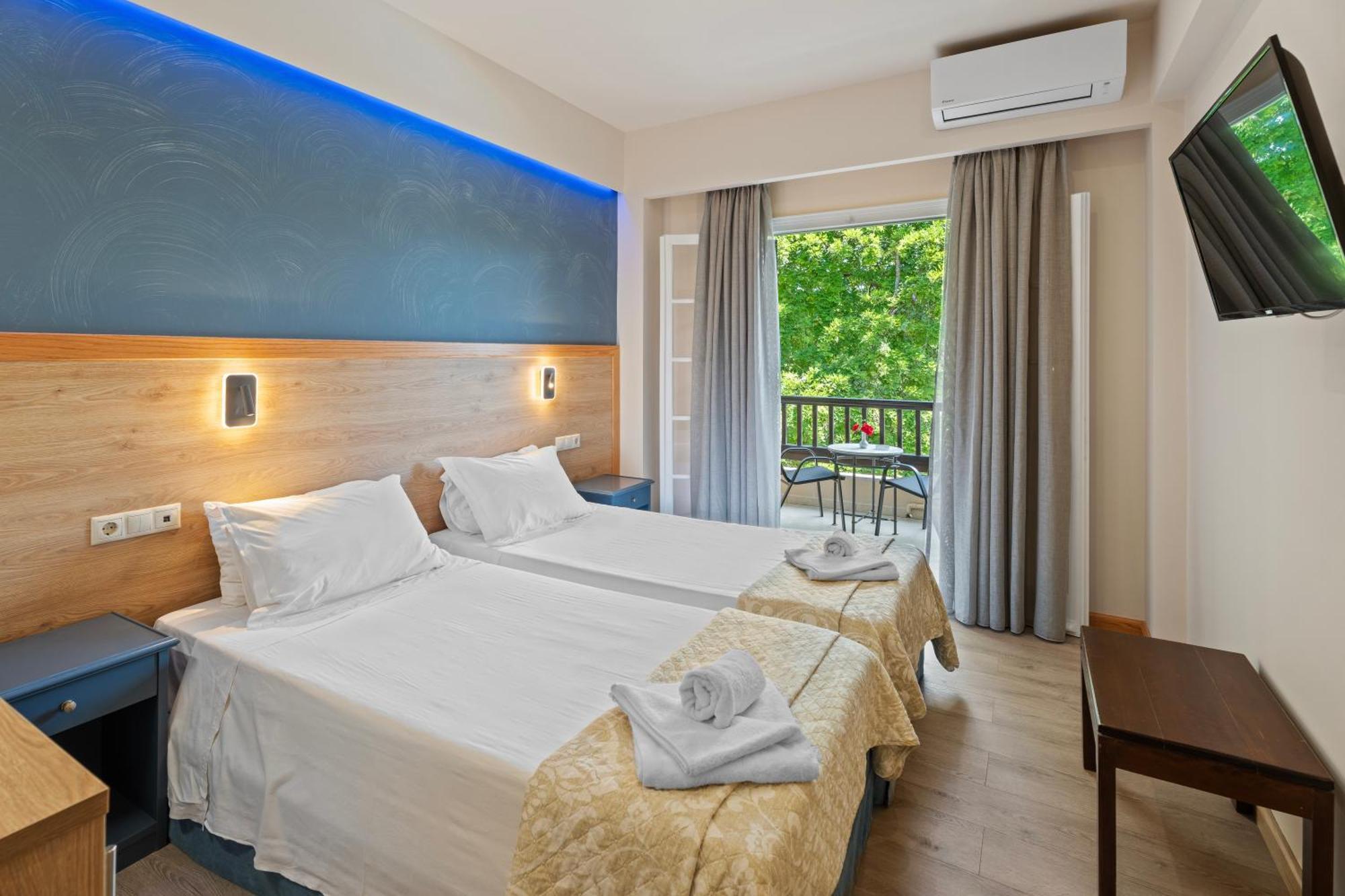 Fiori Hotel Gouvia Exterior photo